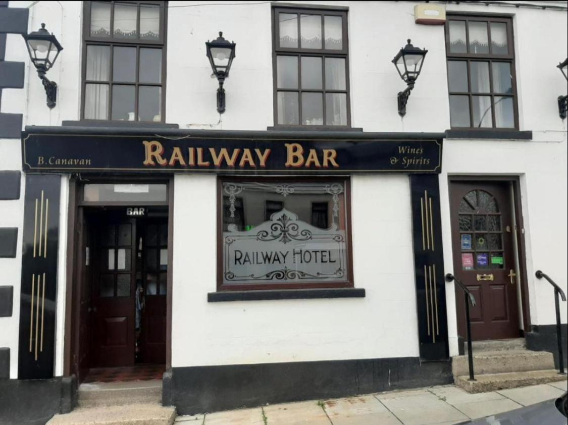 Railway Bar Apartment Poyntzpass 外观 照片
